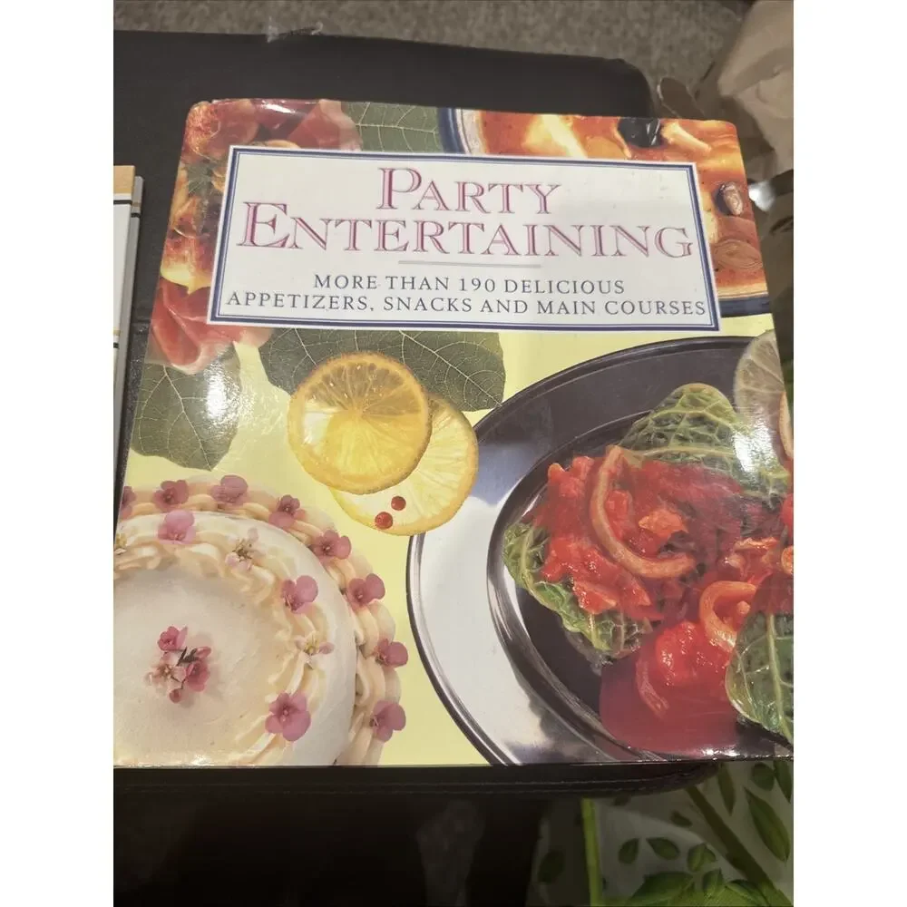 Lot Of 2 Cookbooks For entertaining Redenbacher’s popcorn & party entertaining